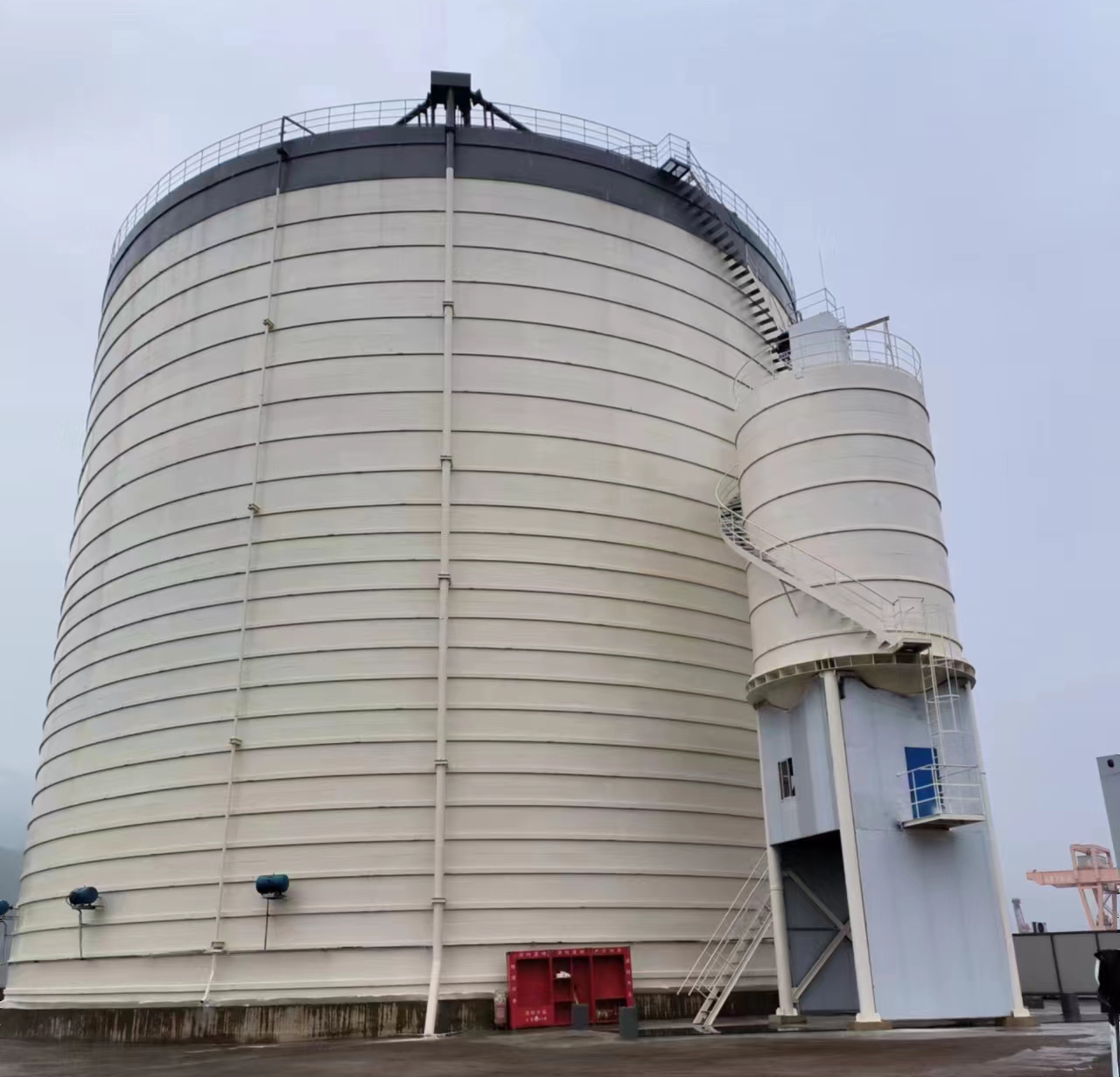 九原10万吨水泥钢板库